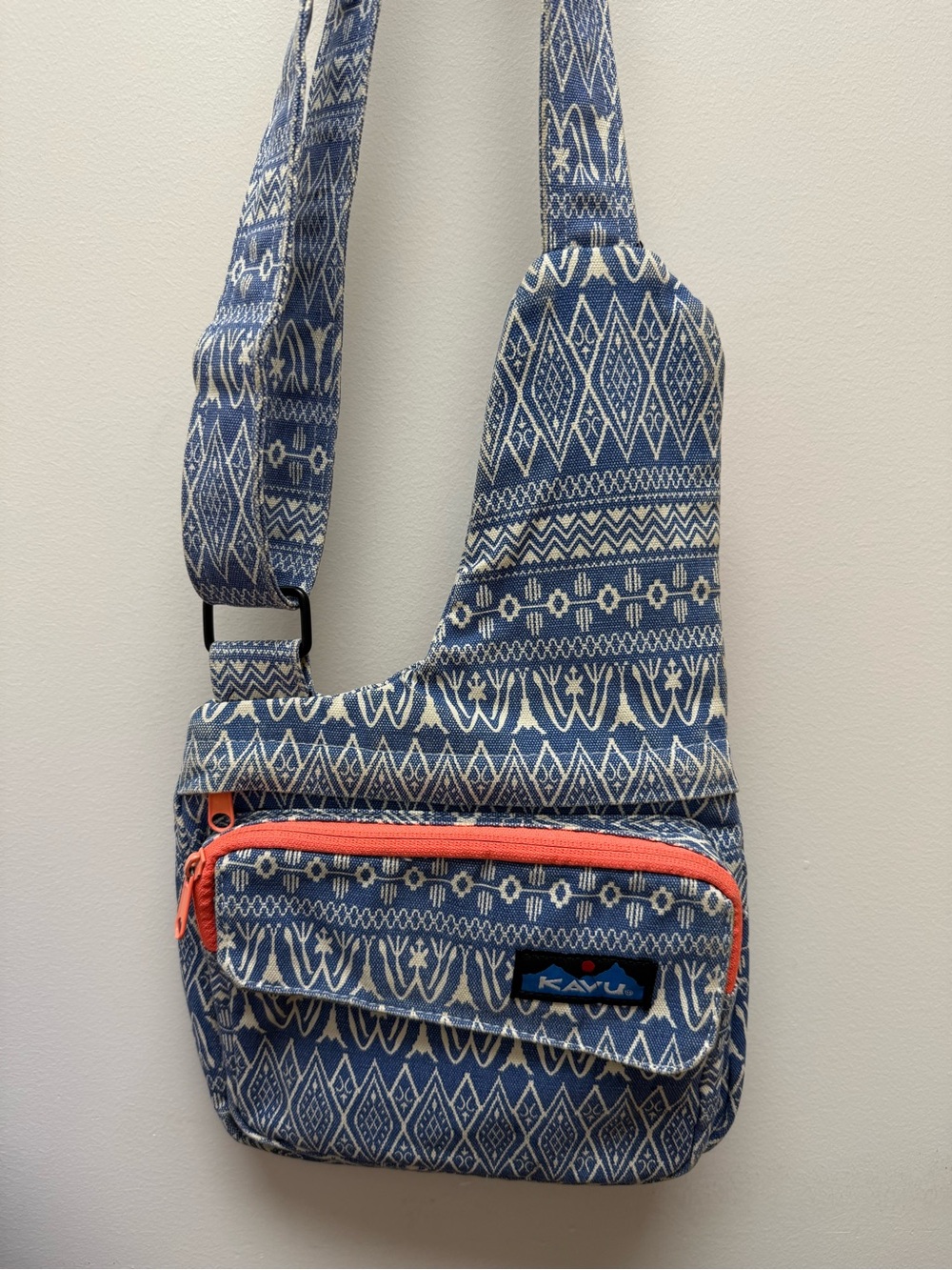 Kavu Blue and Coral Patterned Crossbody Bag